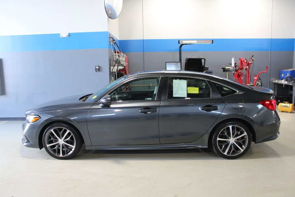 Used 2023 Honda Civic Touring image 16