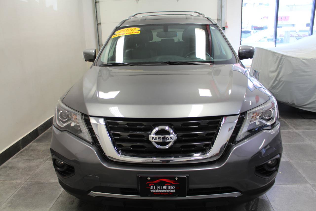 Used 2020 Nissan Pathfinder SL AWD/4WD image 2
