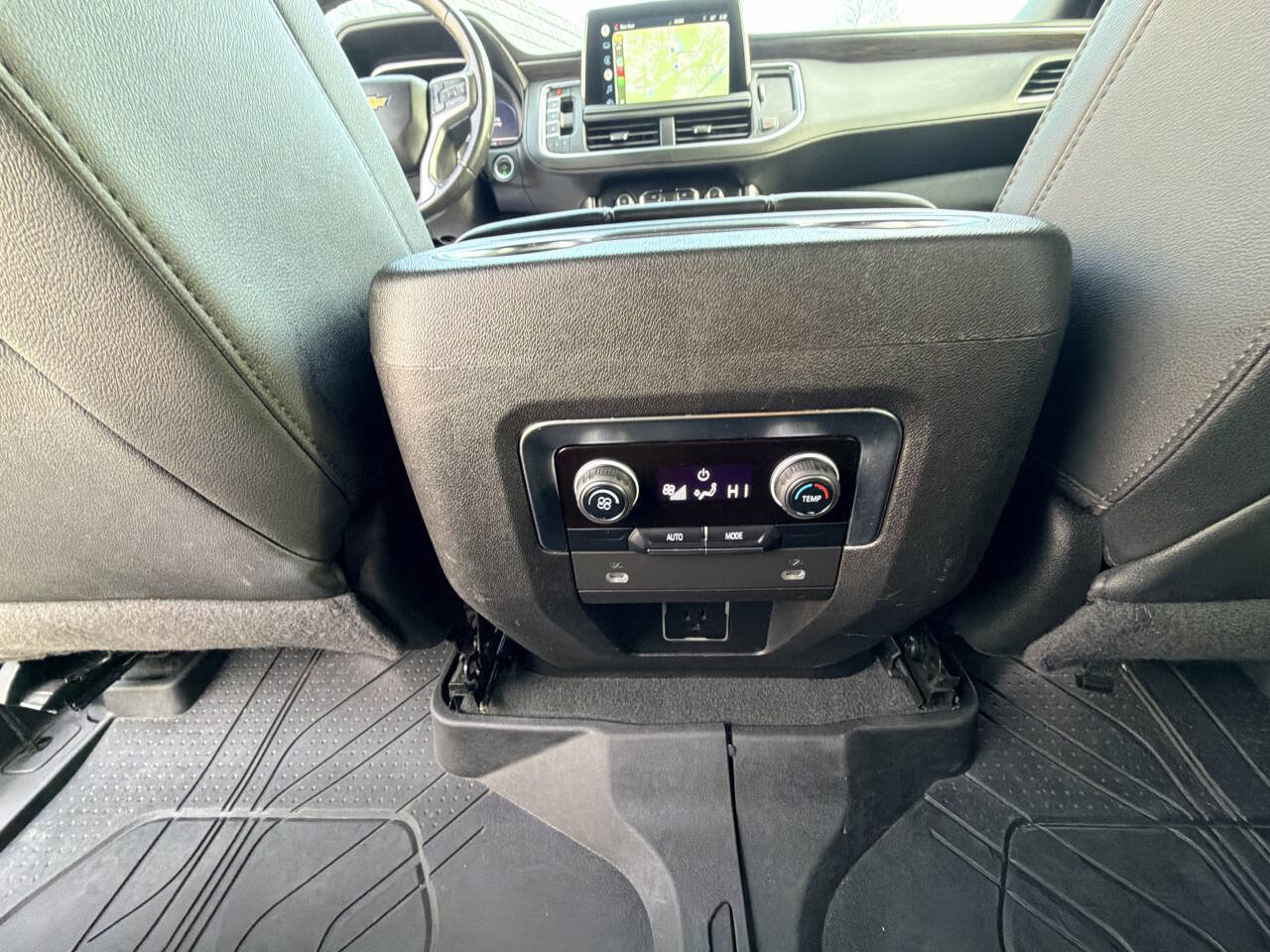 Used 2022 Chevrolet Suburban LT image 45