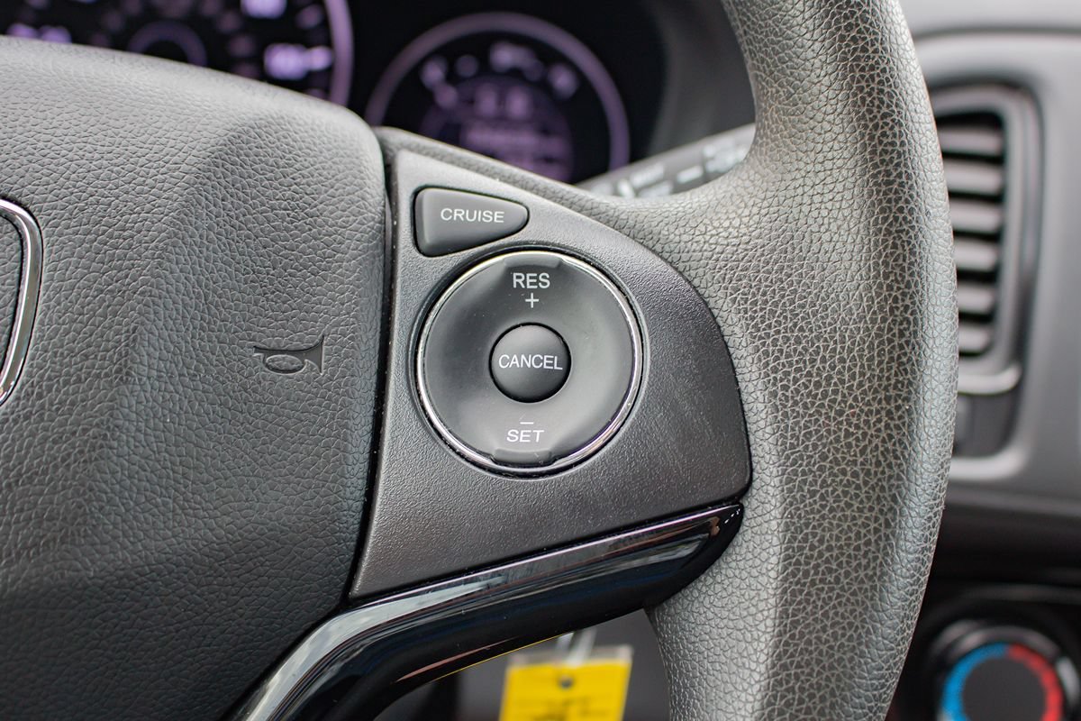 Used 2022 Honda HR-V LX image 24