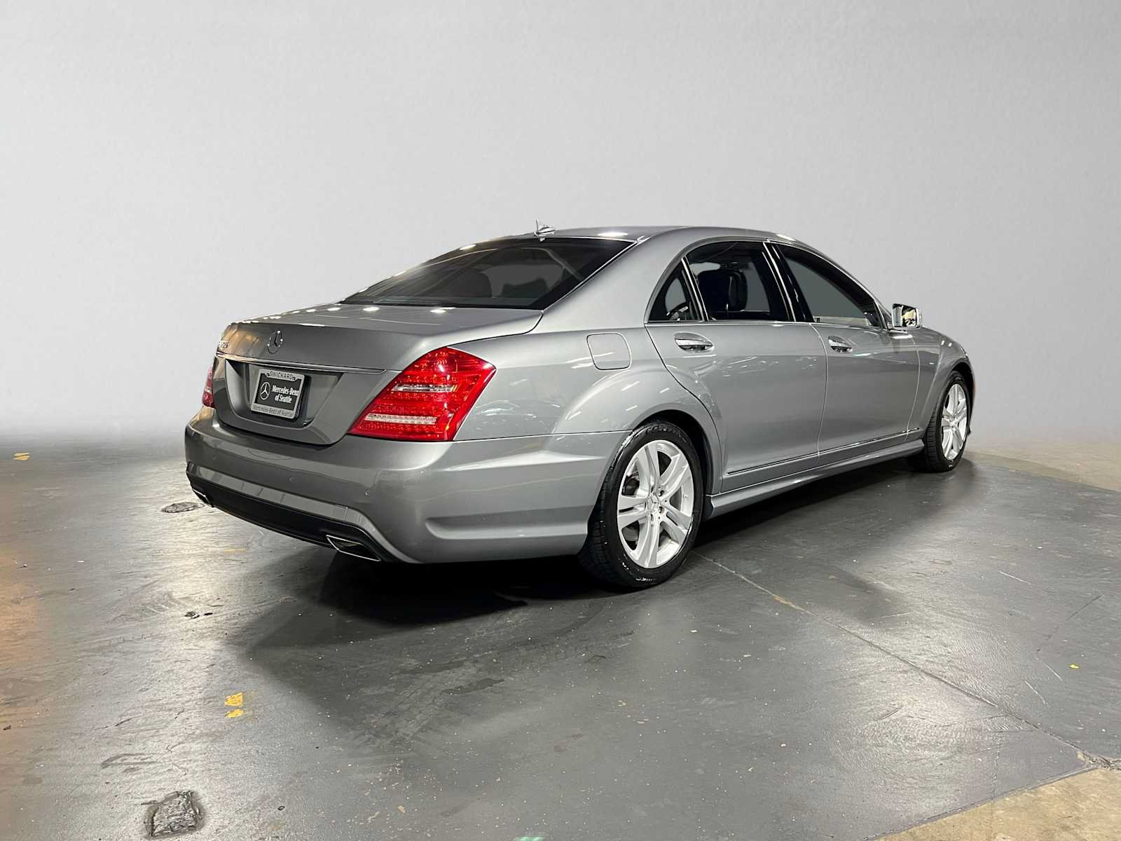 Used 2013 Mercedes-Benz S 550 image 3