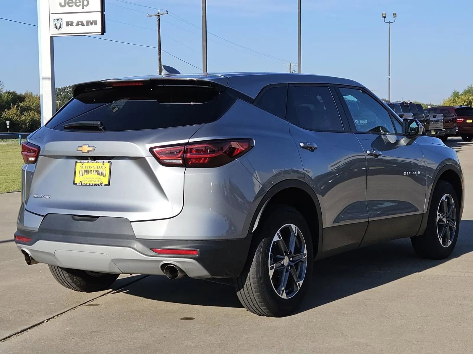 Used 2025 Chevrolet Blazer LT image 4