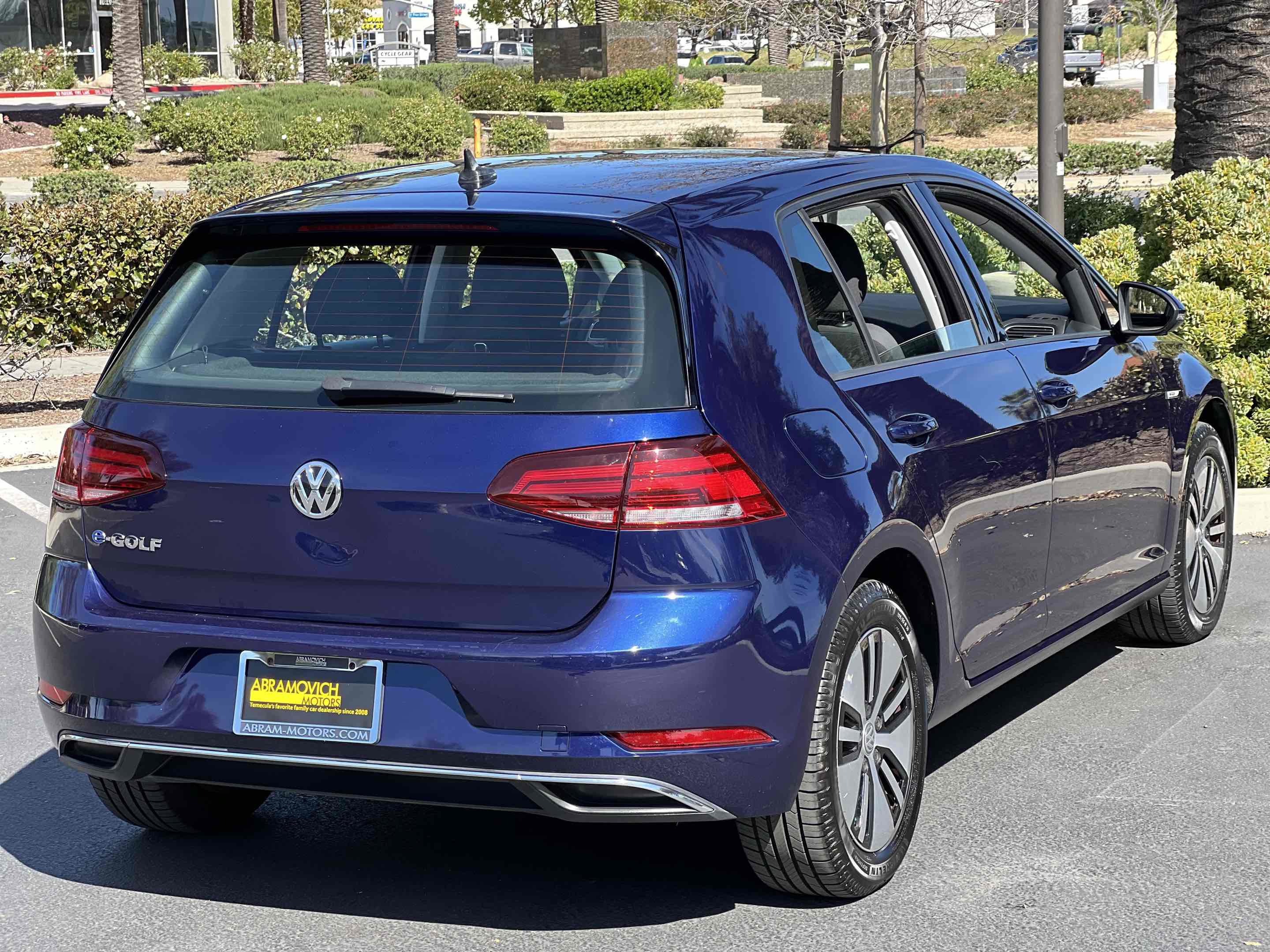 Used 2019 Volkswagen e-Golf SE w/ Driver Assistance Package image 21