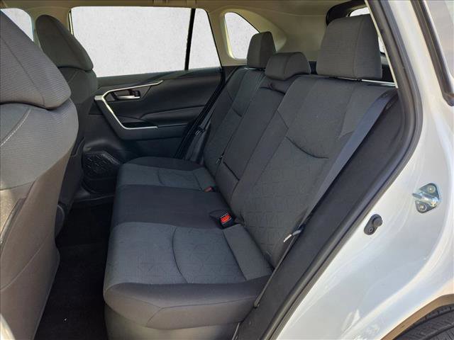 Used 2025 Toyota RAV4 XLE image 18