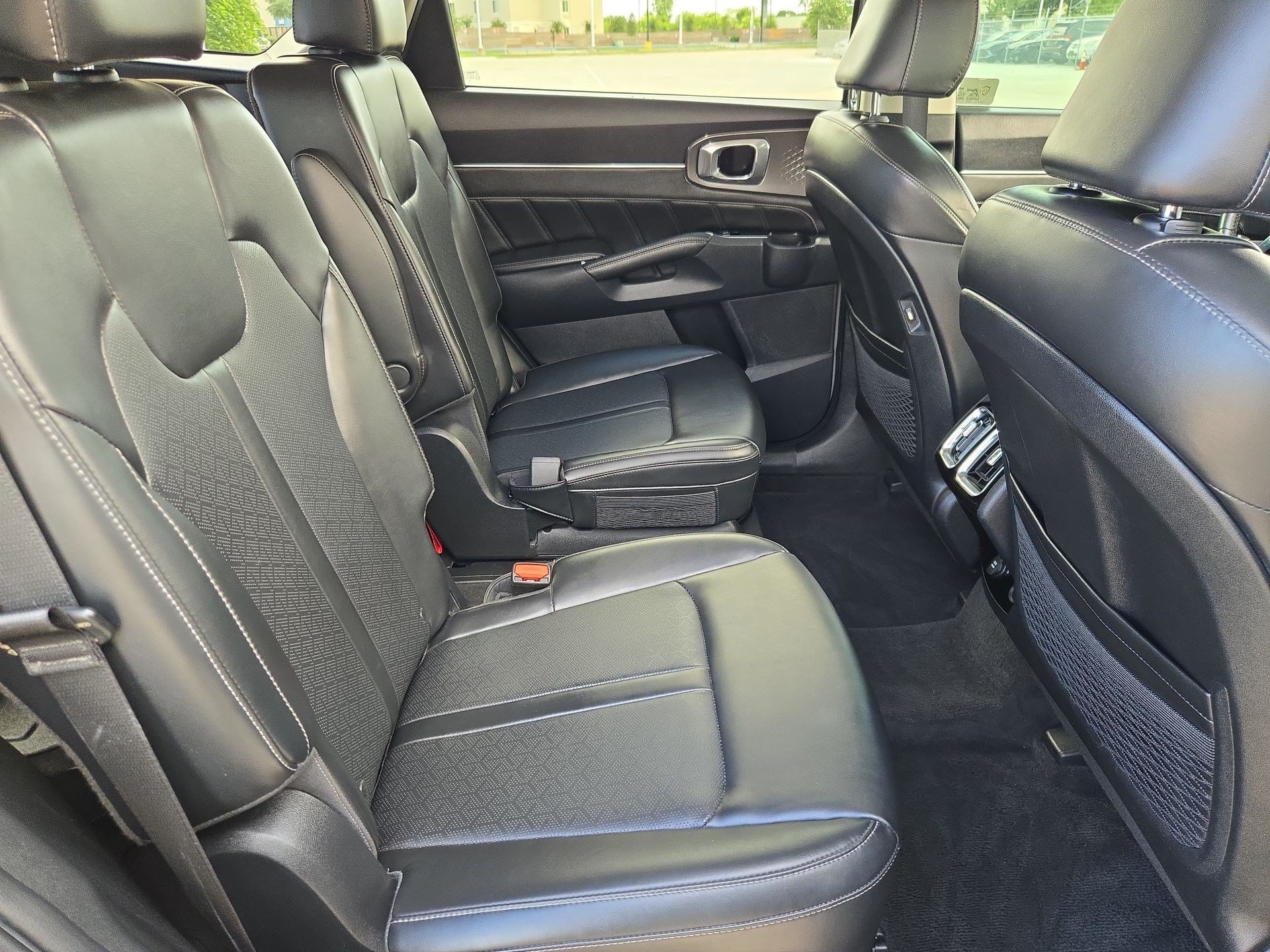 Used 2023 Kia Sorento SX FWD image 31