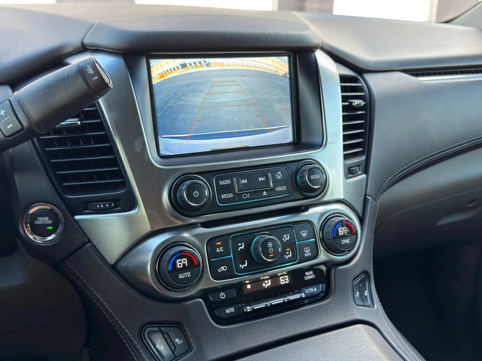 Used 2020 Chevrolet Suburban Premier w/ Max Trailering Package AWD/4WD image 18