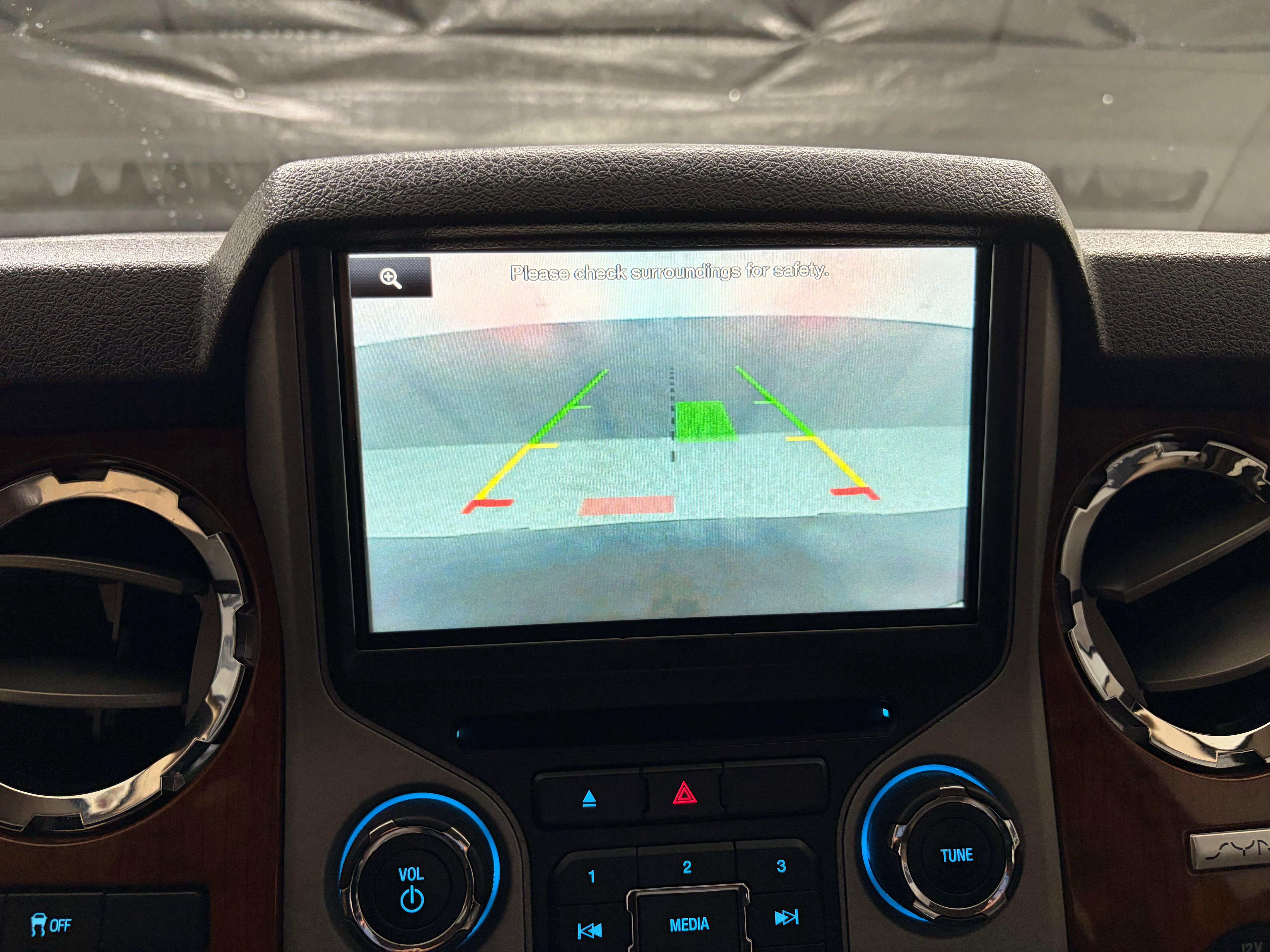 Used 2016 Ford F250 King Ranch w/ King Ranch w/Chrome Package AWD/4WD image 15