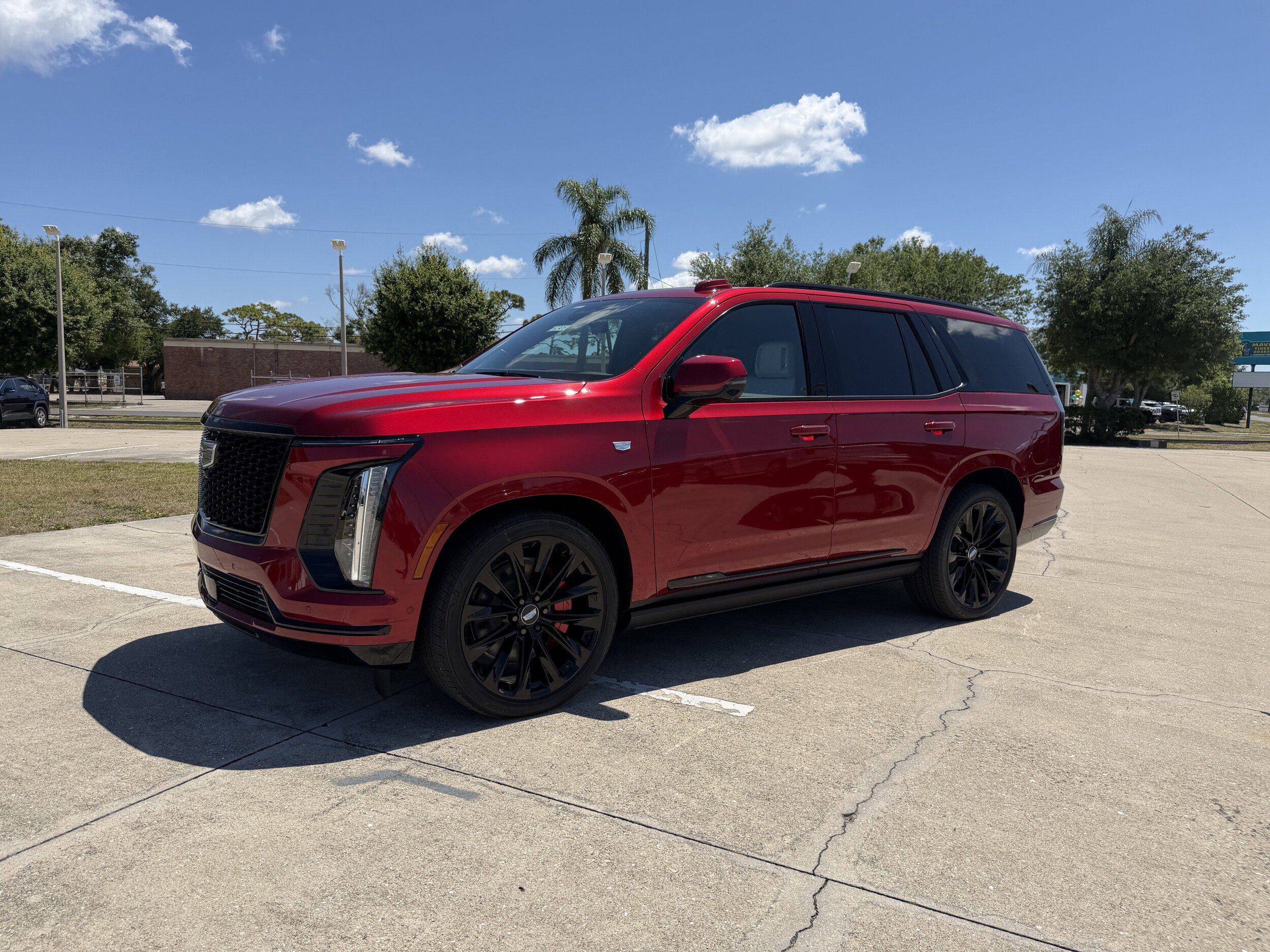New 2026 Cadillac Escalade Platinum Sport w/ LPO, ONYX Package AWD/4WD image 8