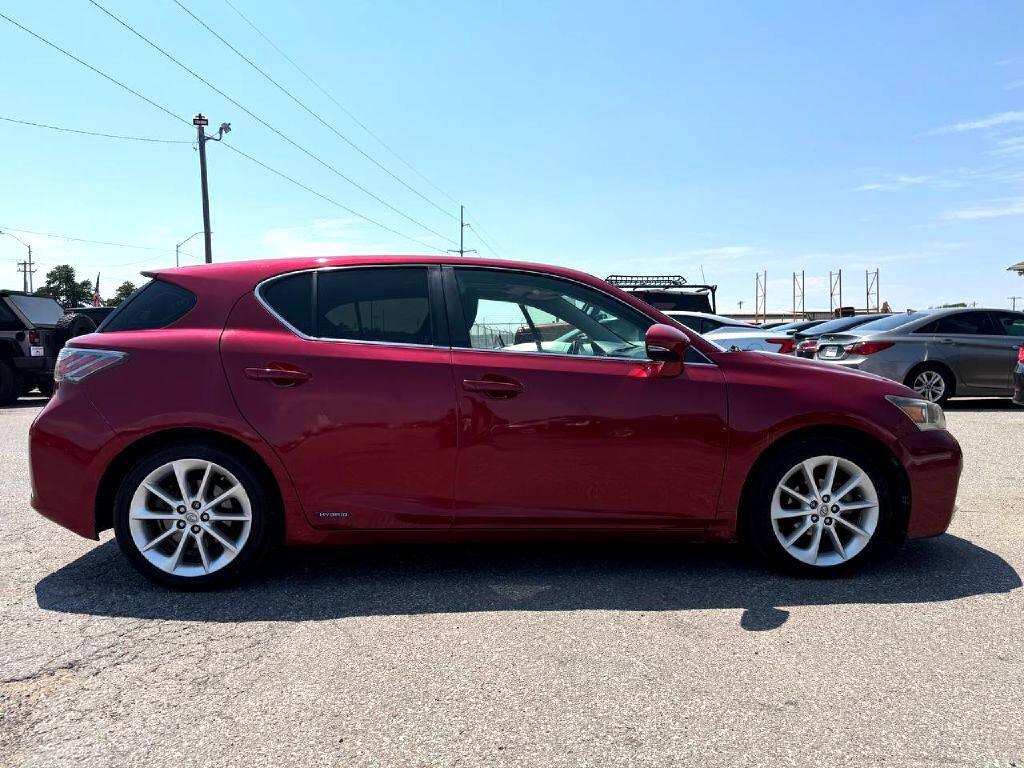 Used 2012 Lexus CT 200h image 10