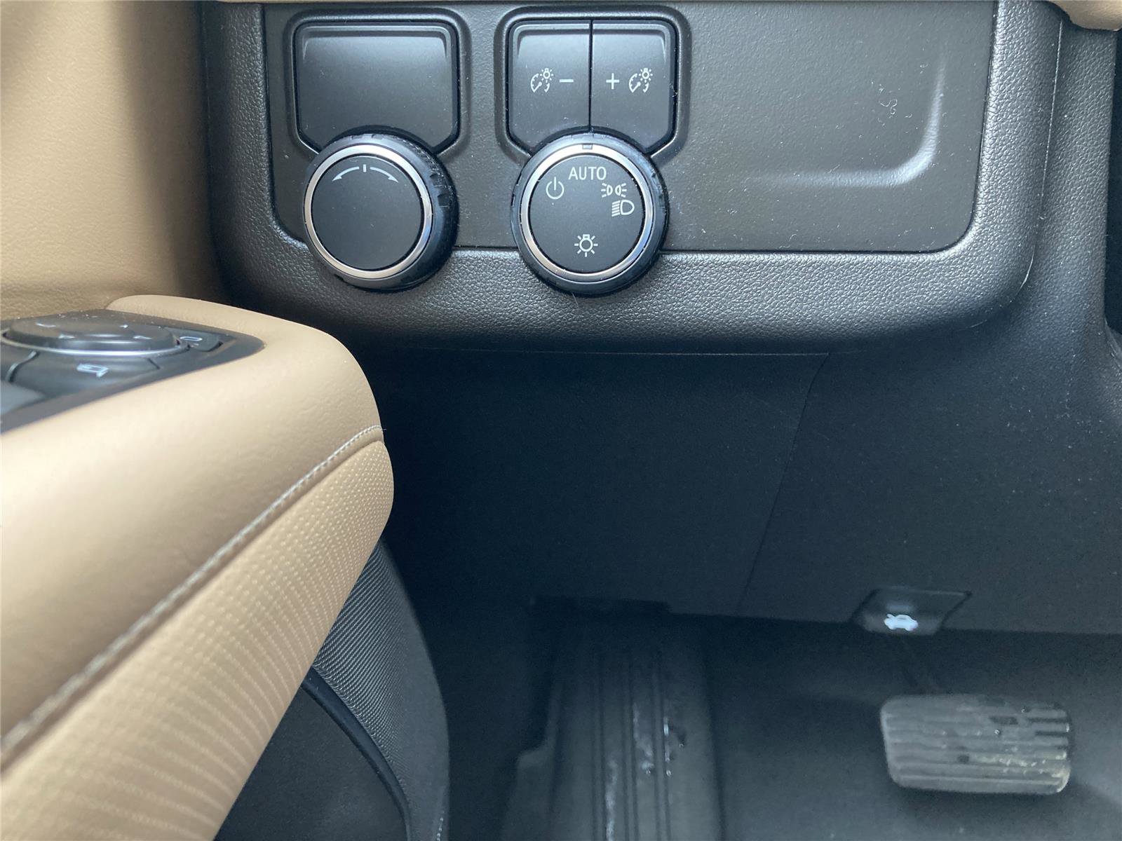 Used 2021 Chevrolet Tahoe Premier image 20