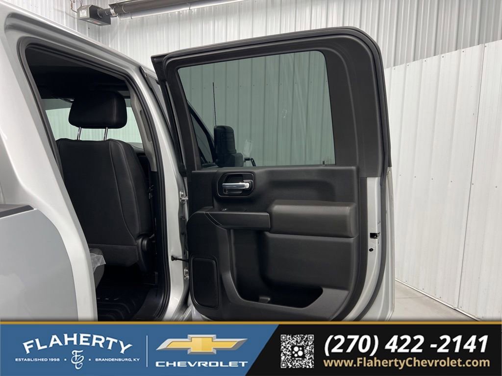 Used 2022 Chevrolet Silverado 2500 W/T AWD/4WD image 12