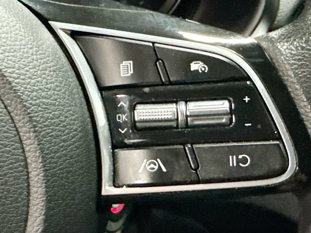 Used 2023 Kia Forte LXS w/ LXS Technology Package FWD image 10