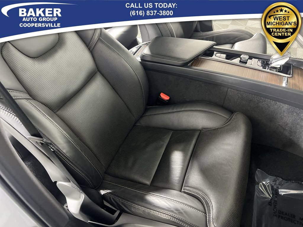 Used 2023 Volvo XC60 B6 Ultimate image 28