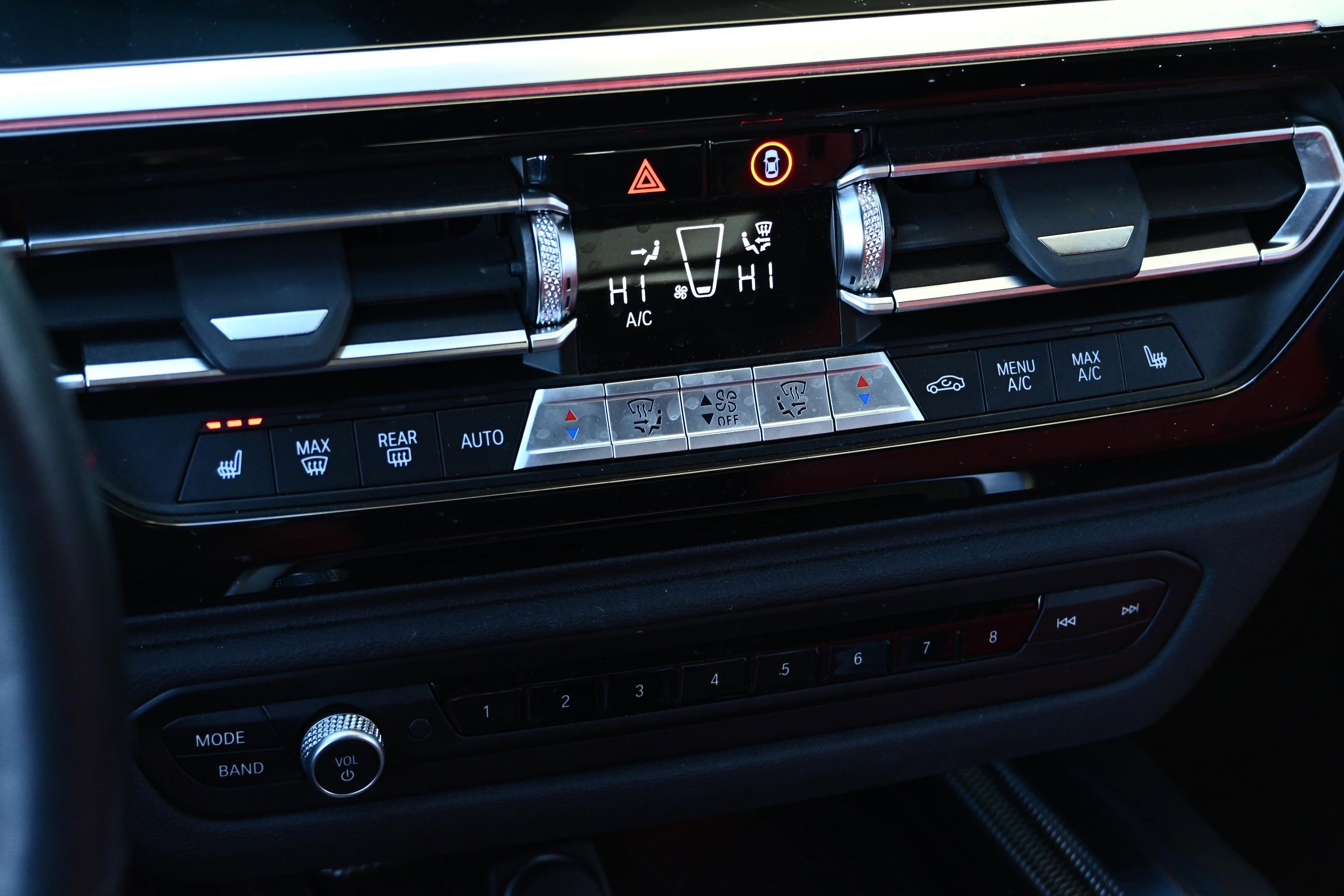 Certified 2025 BMW Z4 M40i w/ Premium Package image 16