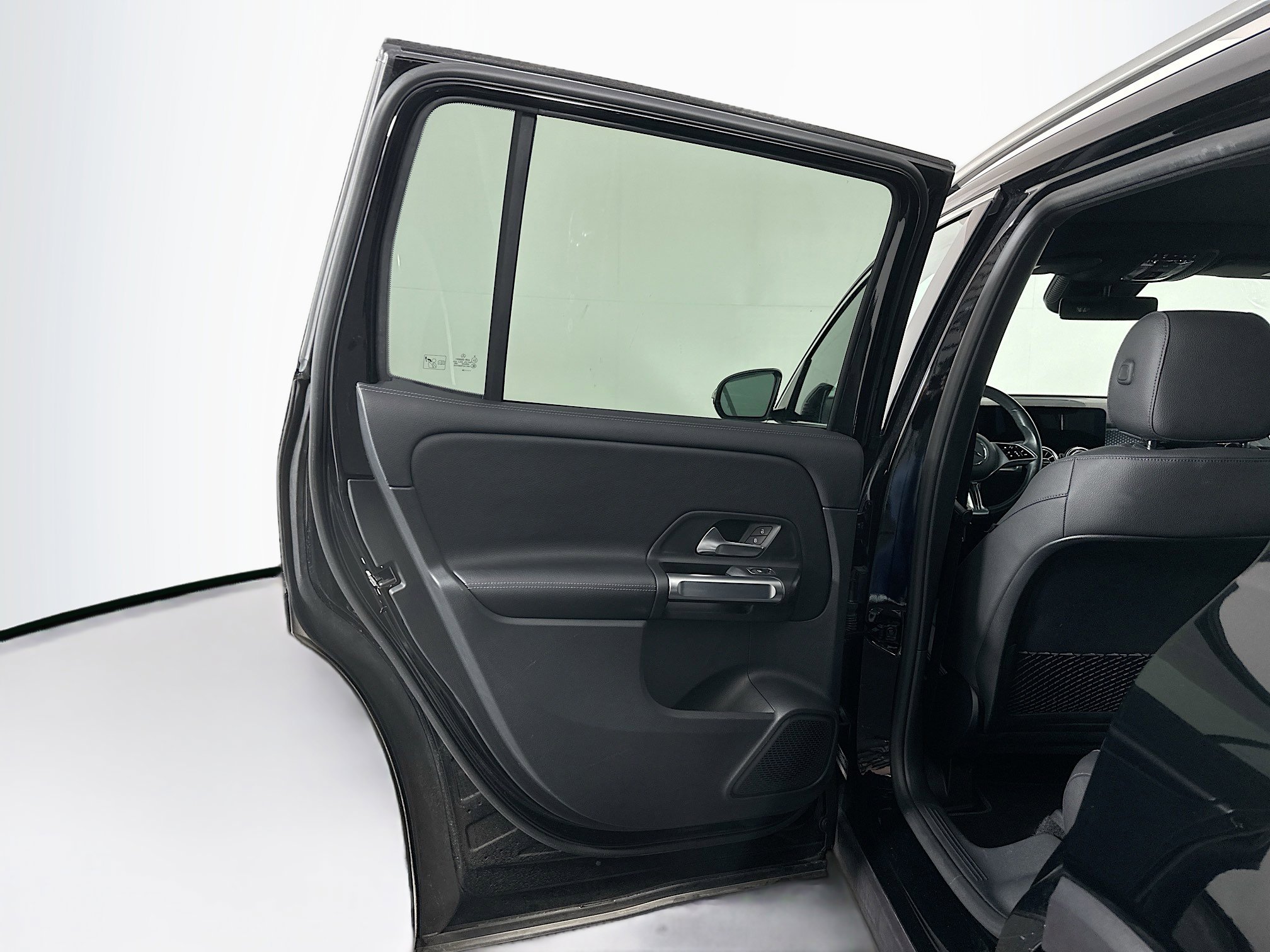 Used 2024 Mercedes-Benz GLB 250 GLB 250 image 27