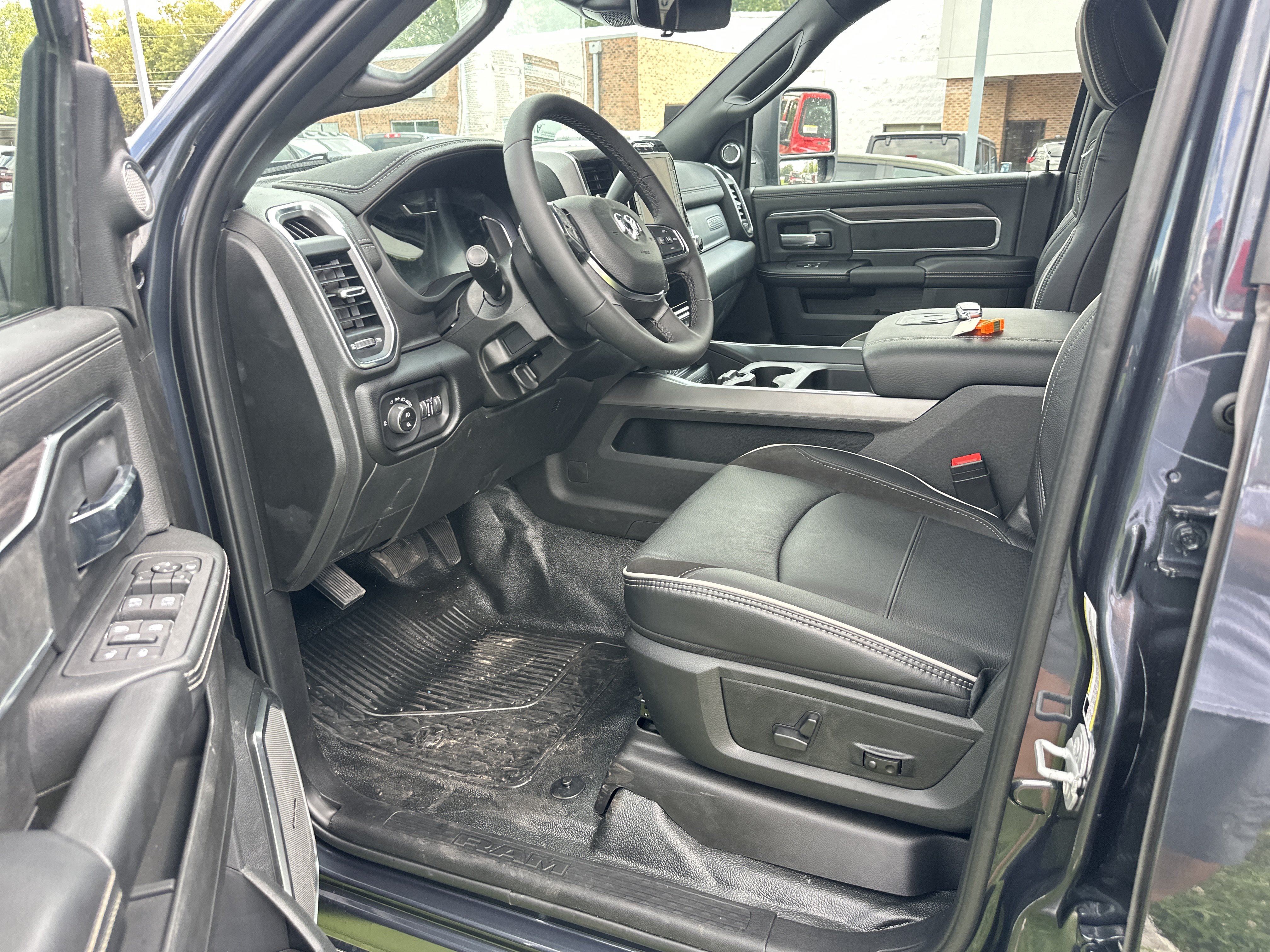 New 2027 RAM 5500 4x4 Crew Cab w/ Laramie Trim Package image 27