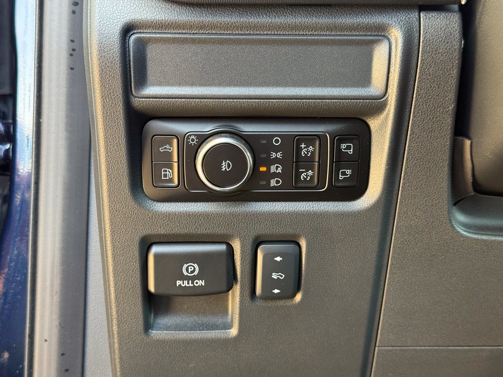 Used 2025 Ford F150 Platinum w/ FX4 Off-Road Package AWD/4WD image 10
