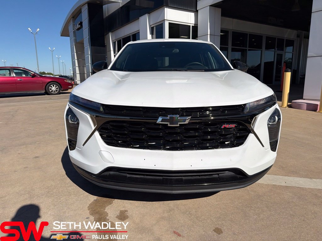 Used 2024 Chevrolet Trax RS FWD image 8