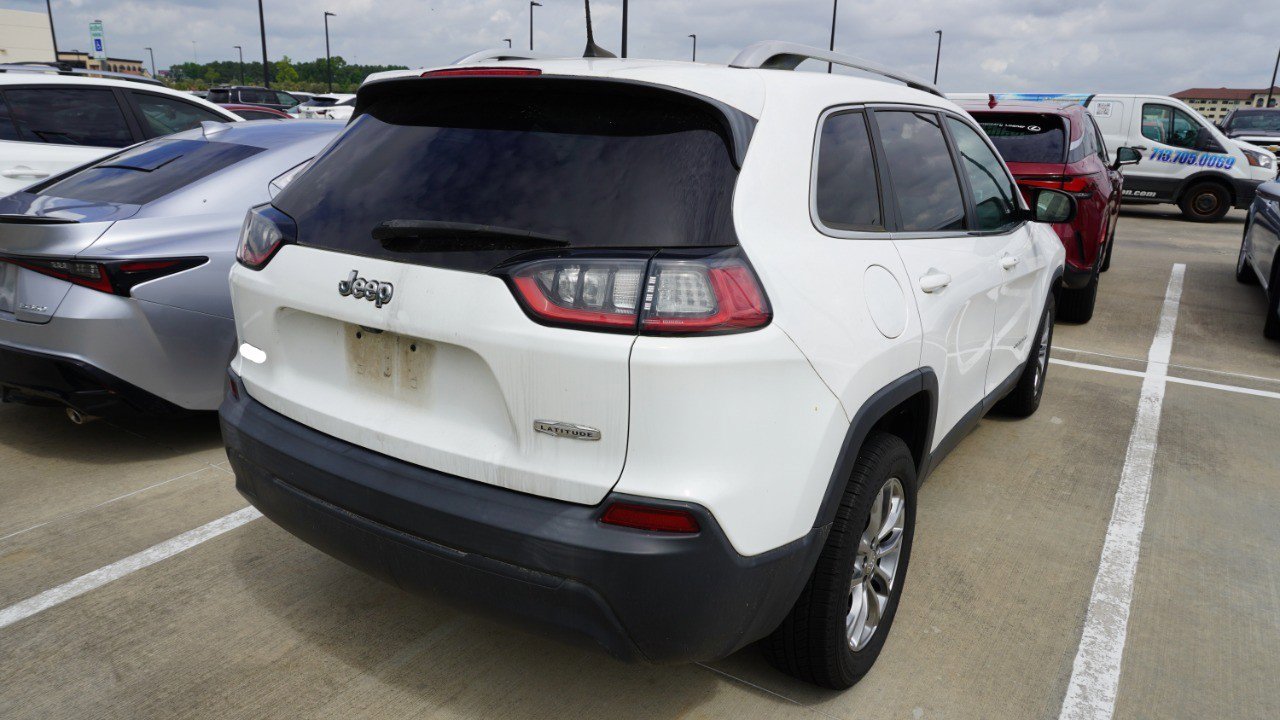 Used 2019 Jeep Cherokee Latitude Plus FWD image 5