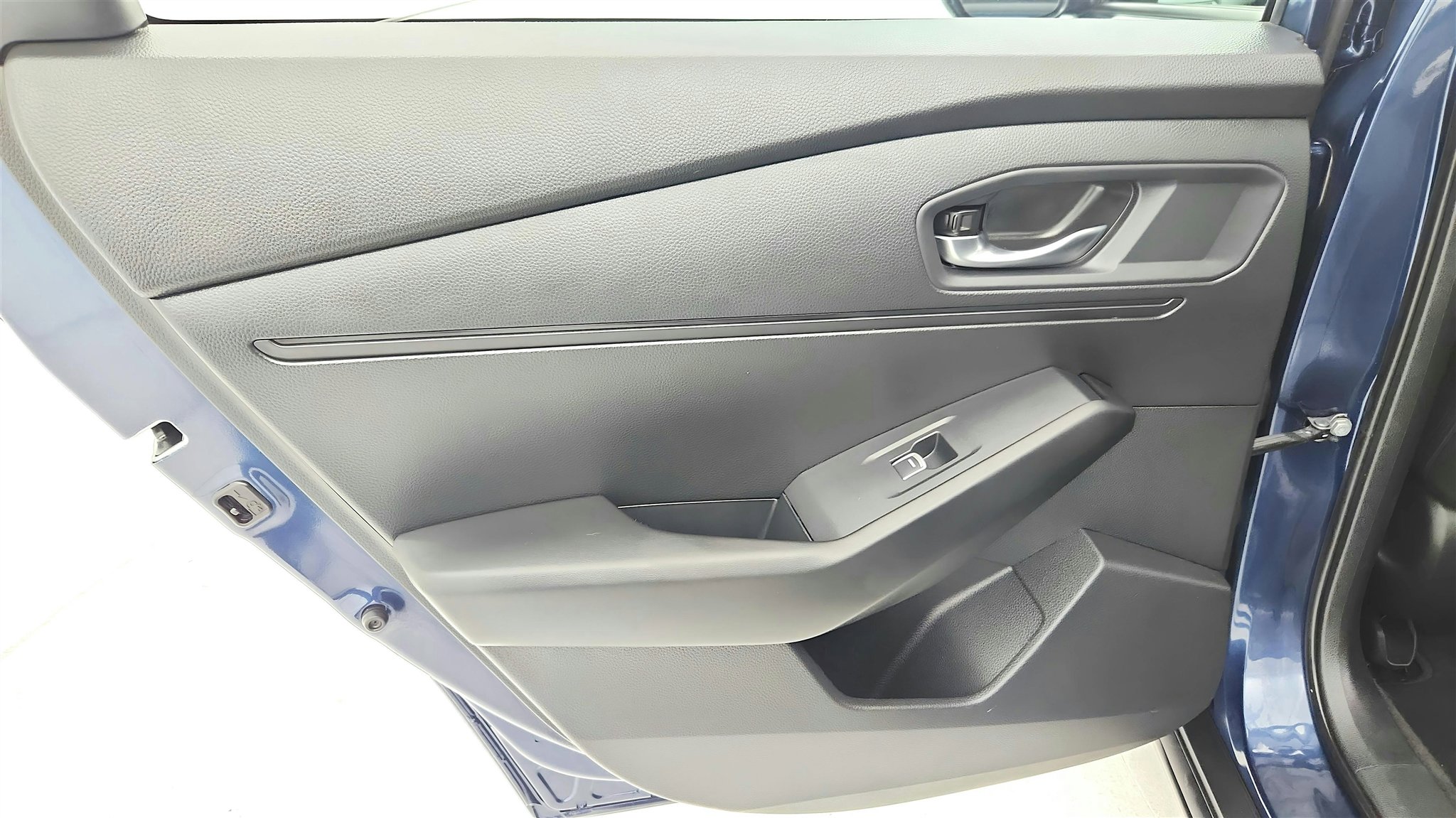 Used 2023 Honda Accord EX image 37