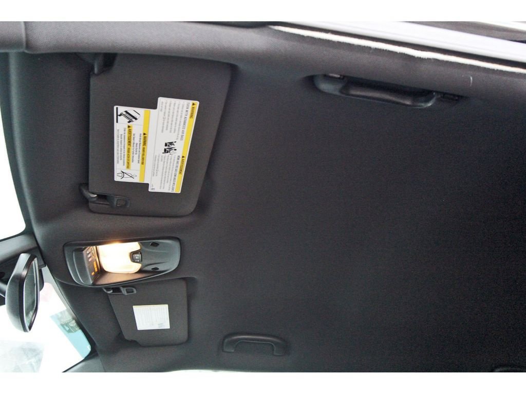 Used 2023 Chevrolet TrailBlazer RS w/ Convenience Package FWD image 25