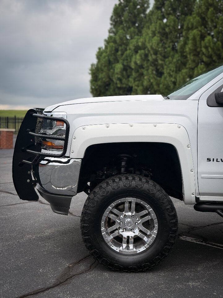 Used 2016 Chevrolet Silverado 1500 LT w/ Trailering Package AWD/4WD image 9