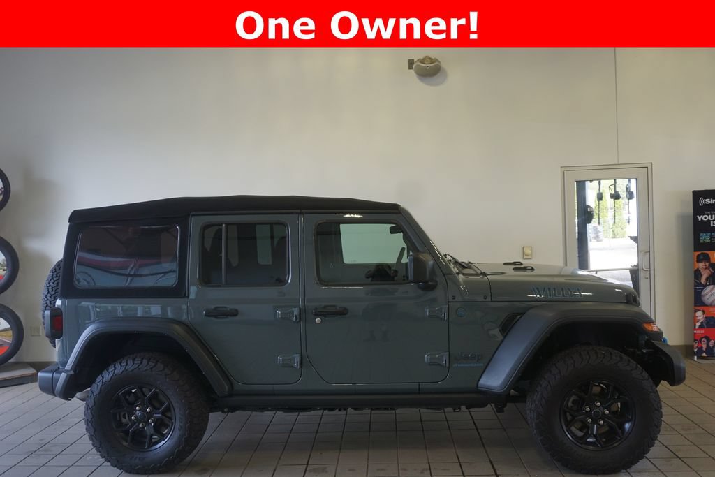 Used 2024 Jeep Wrangler Unlimited AWD/4WD image 2