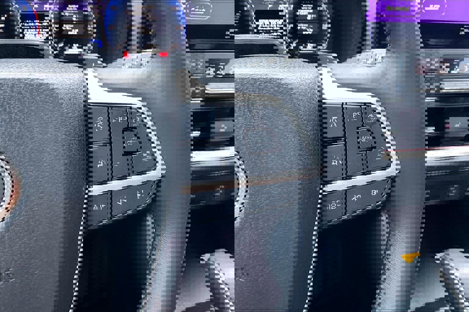 Used 2025 Toyota Grand Highlander AWD image 25