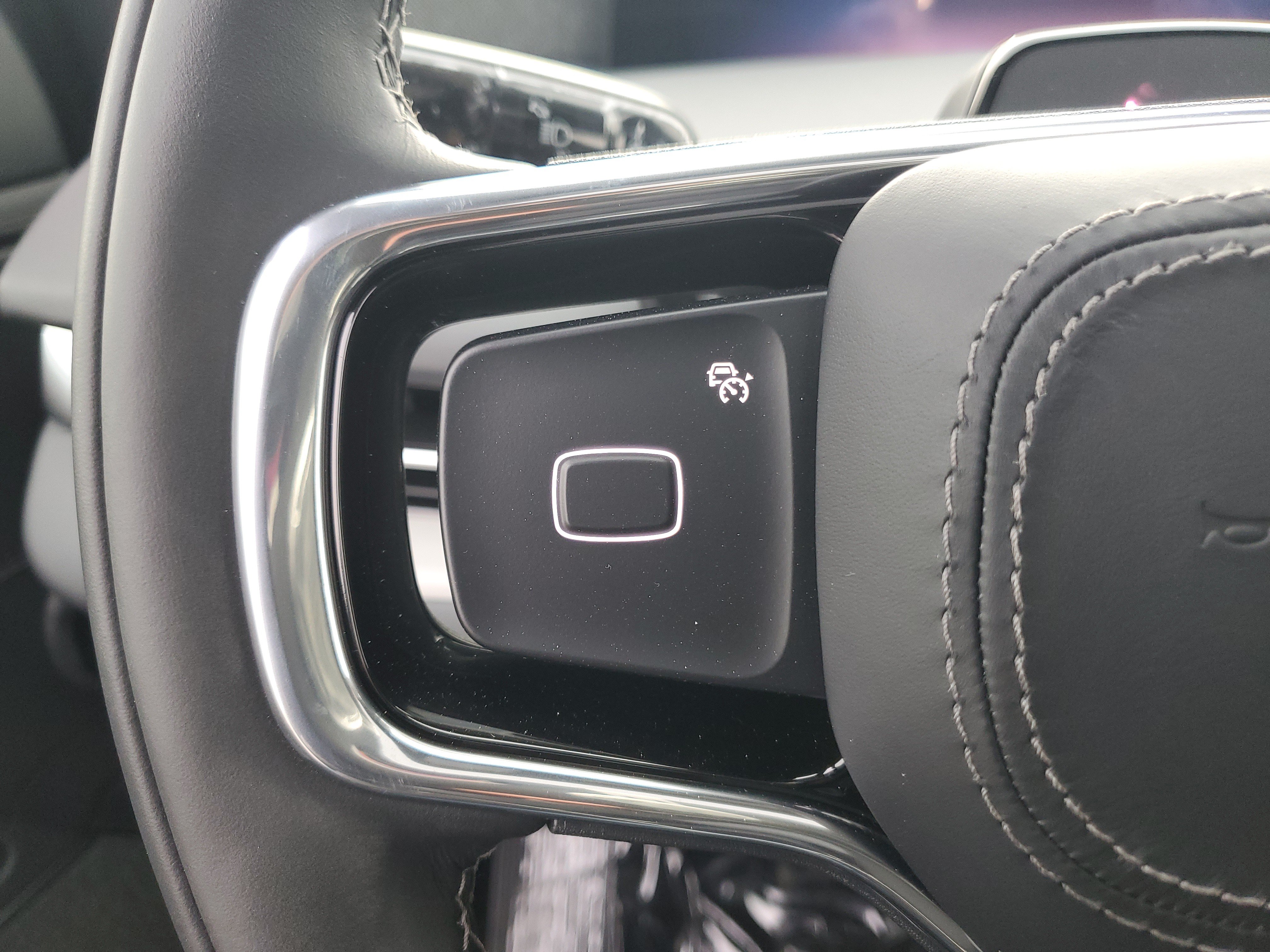 New 2026 Lincoln Navigator Reserve w/ Jet Appearance Package AWD/4WD image 17
