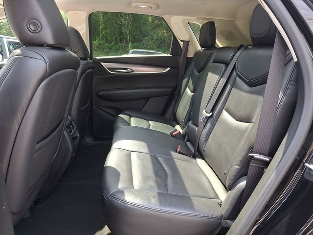 Used 2017 Cadillac XT5 Luxury w/ Driver Awareness Package image 12