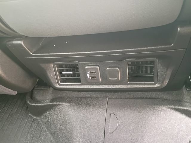 Used 2021 Chevrolet Silverado 1500 LT image 22