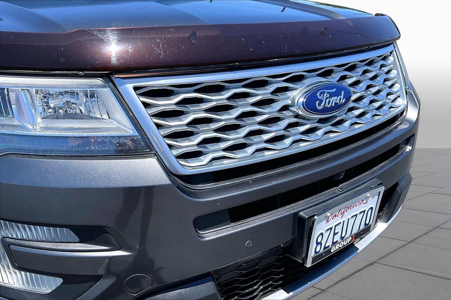 Used 2017 Ford Explorer Platinum AWD/4WD image 29