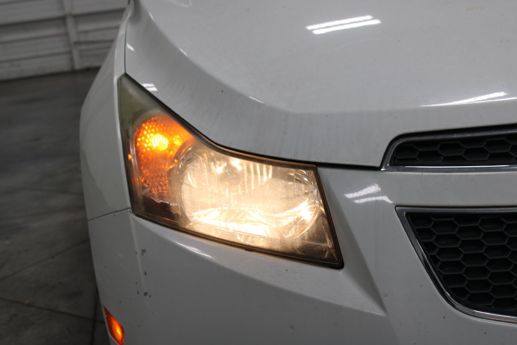 Used 2014 Chevrolet Cruze LT FWD image 12