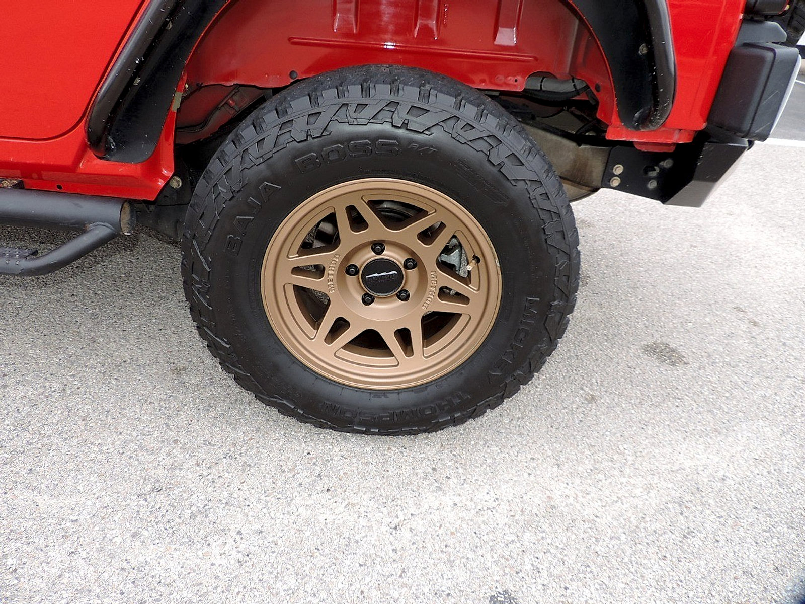 Used 2016 Jeep Wrangler Unlimited Rubicon AWD/4WD image 12