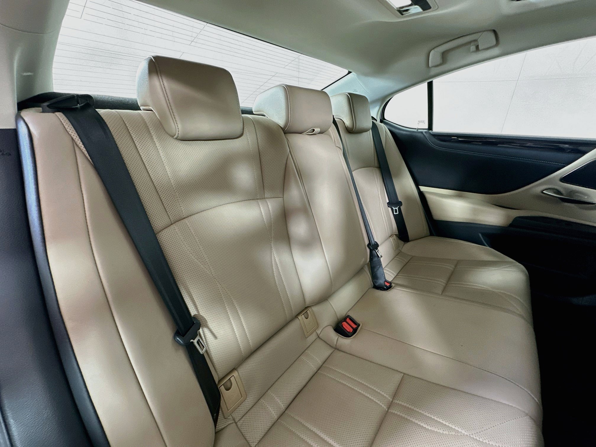 Used 2020 Lexus ES 350 w/ Accessory Package 2 FWD image 27