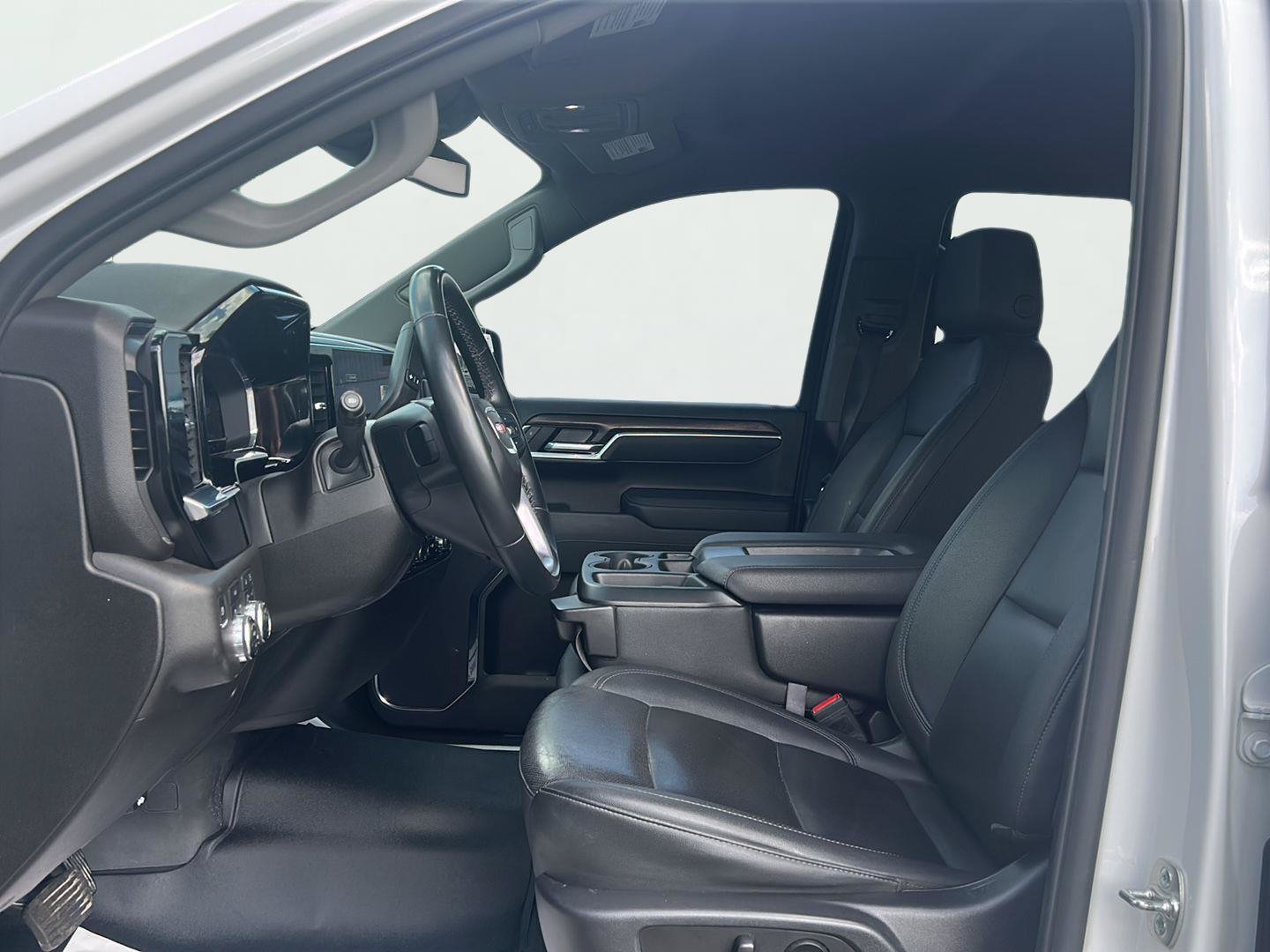 Certified 2025 GMC Sierra 1500 SLT AWD/4WD image 29