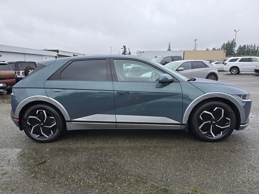 Used 2024 Hyundai Ioniq 5 Limited image 2