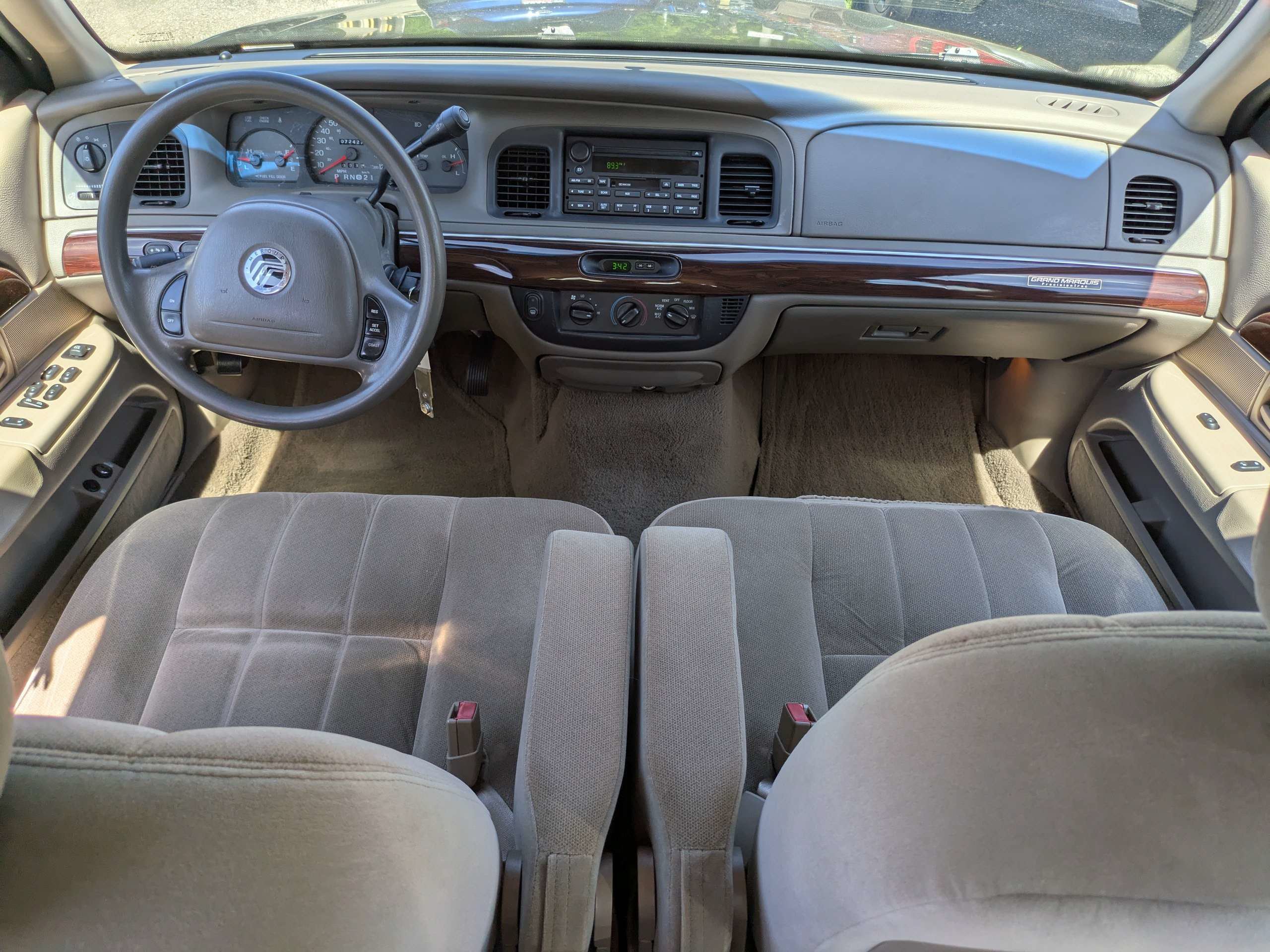 Used 2003 Mercury Grand Marquis GS RWD image 13