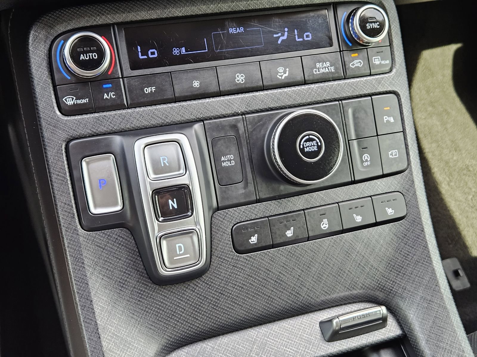 Used 2024 Hyundai Palisade Limited image 20