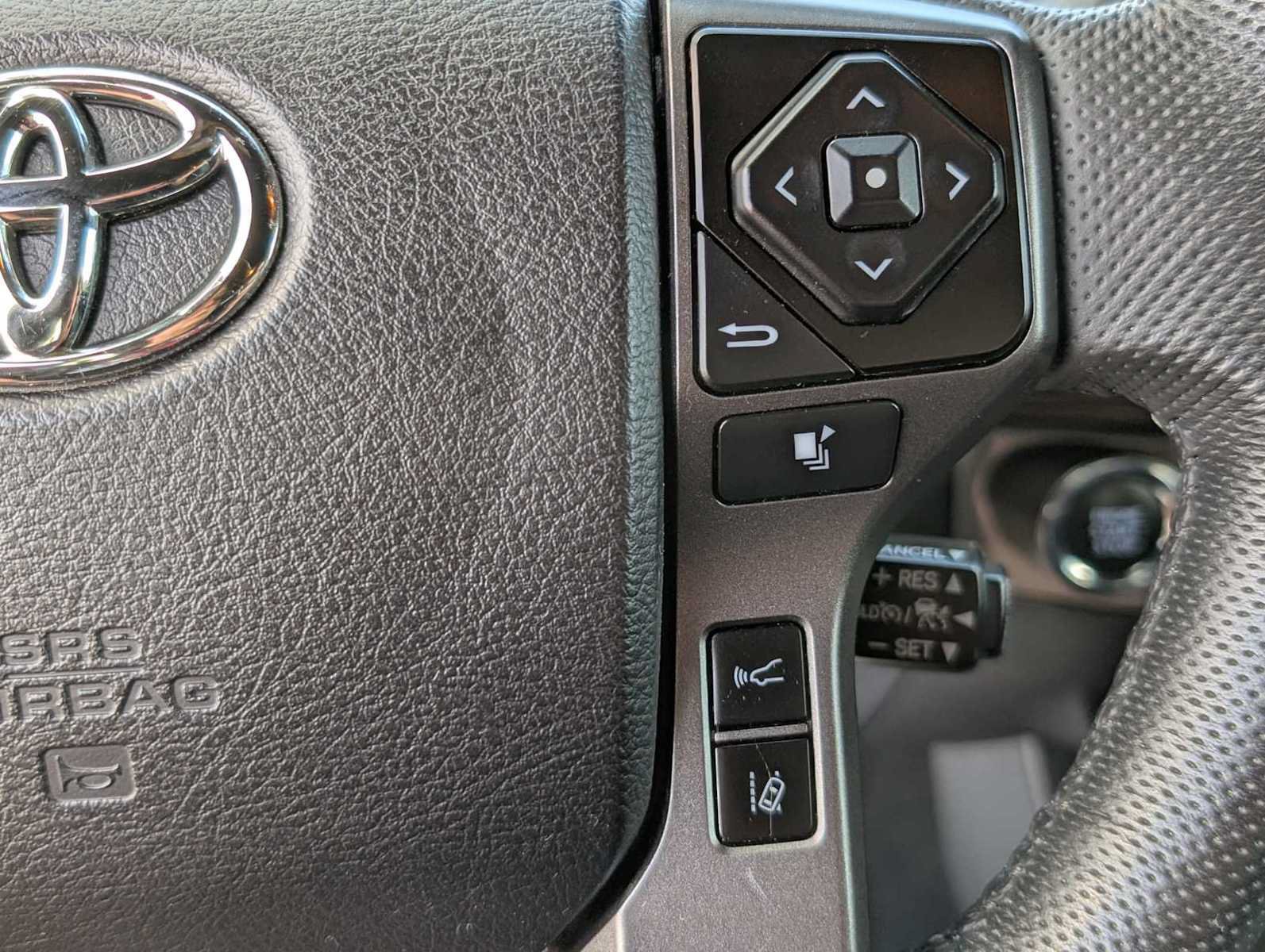 Used 2021 Toyota Tacoma TRD Sport w/ Technology Package AWD/4WD image 31