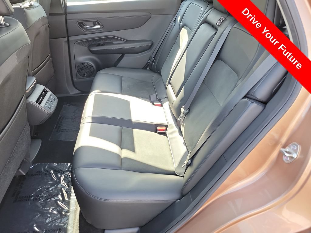 Used 2023 Nissan Ariya FWD image 25