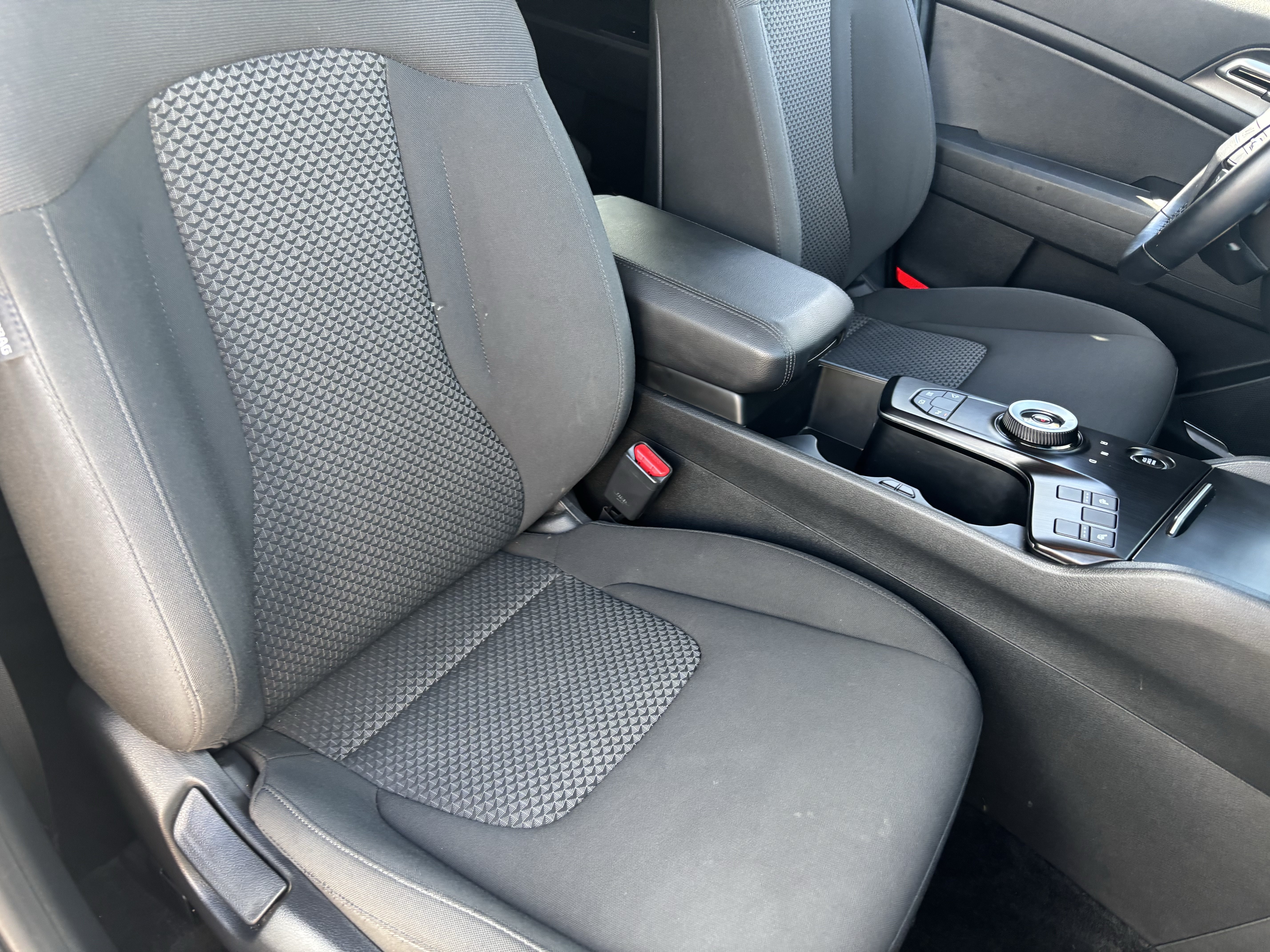 Certified 2026 Kia Sportage S AWD/4WD image 8