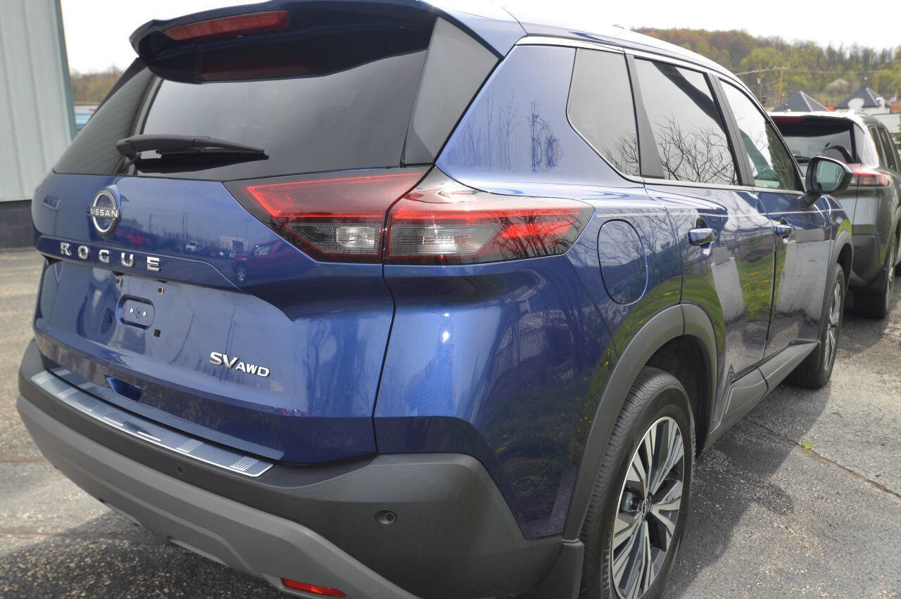 Used 2023 Nissan Rogue SV AWD/4WD image 8