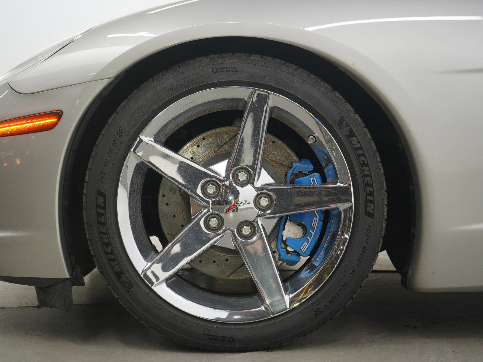Used 2007 Chevrolet Corvette Coupe w/ Preferred Equipment Group RWD image 27