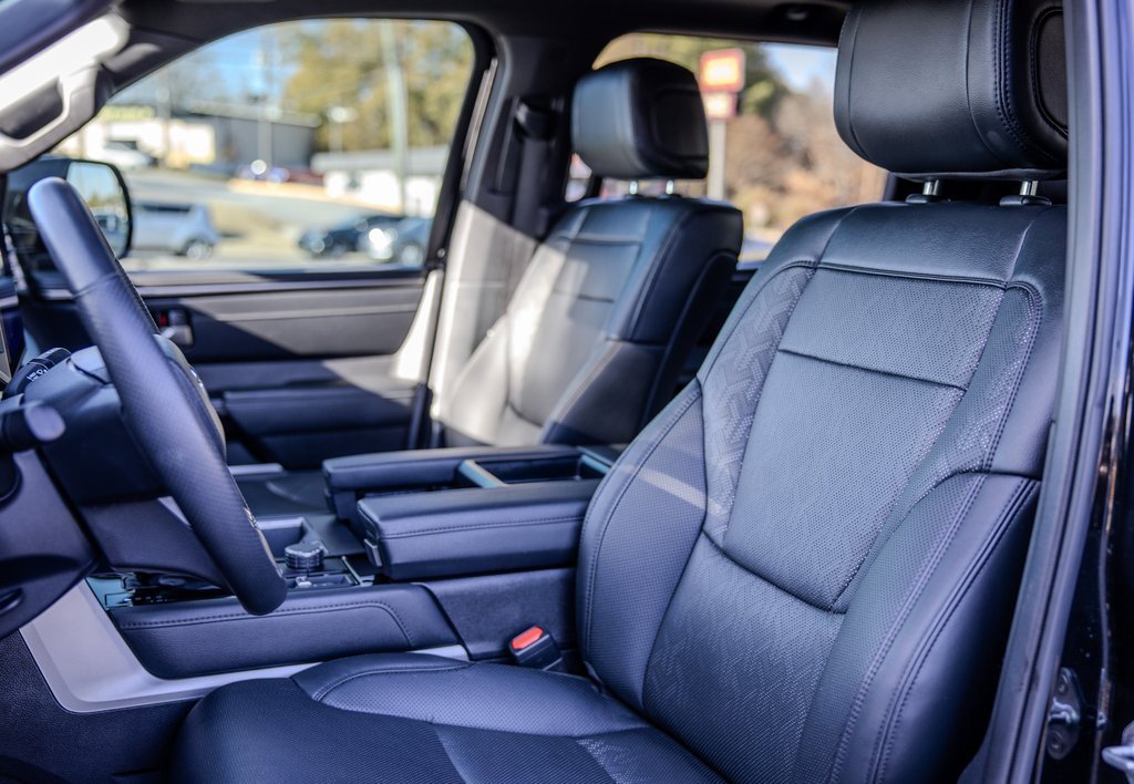 Used 2025 Toyota Tundra Limited image 16