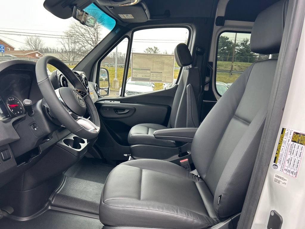 New 2026 Mercedes-Benz Sprinter 2500 image 9