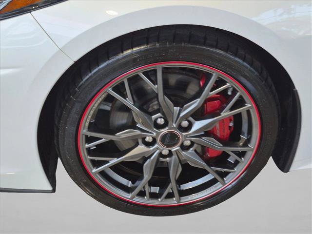 Used 2023 Chevrolet Corvette Stingray Premium Cpe w/ Z51 Performance Package RWD image 20