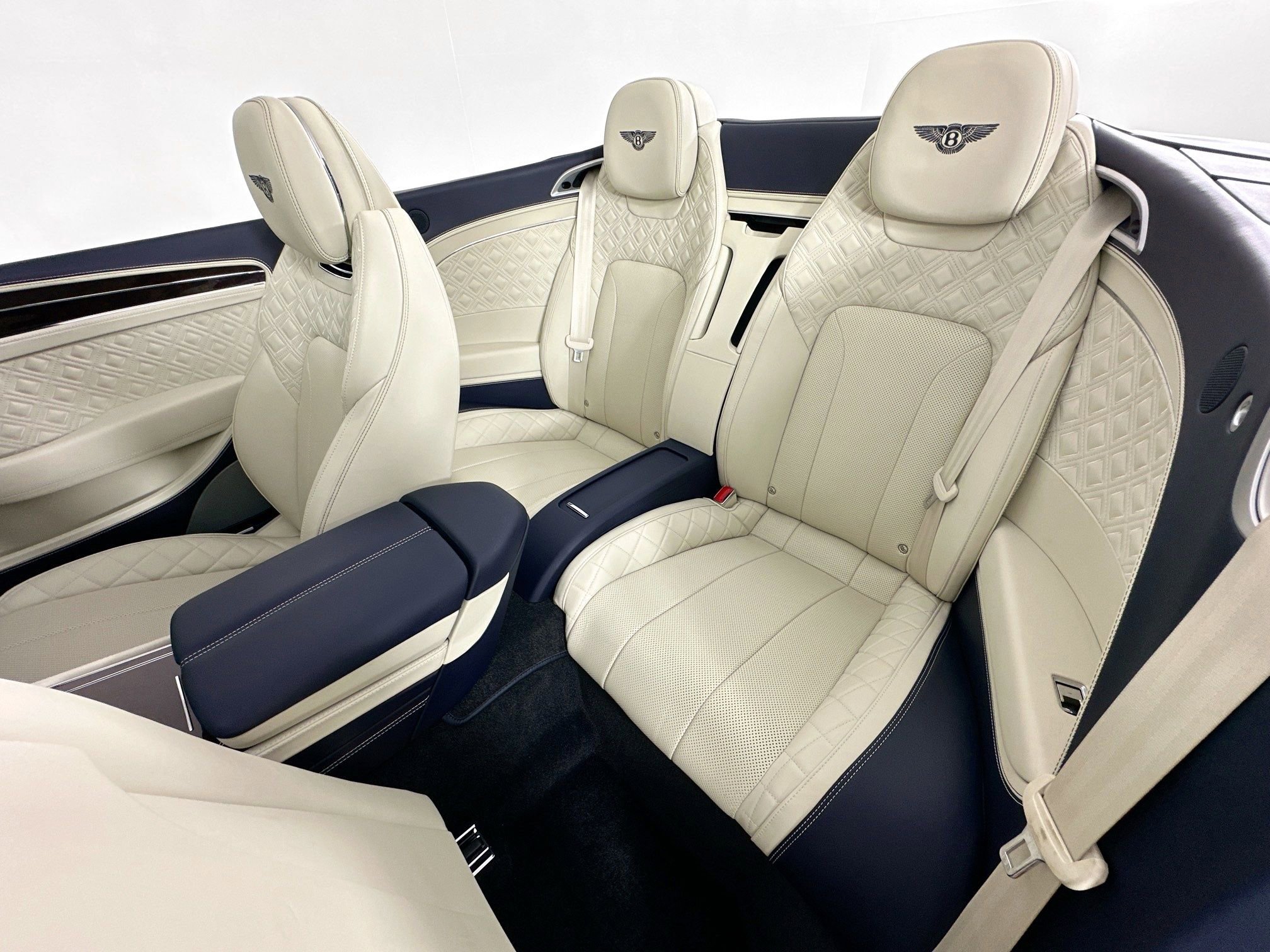 Certified 2021 Bentley Continental GT AWD/4WD image 24