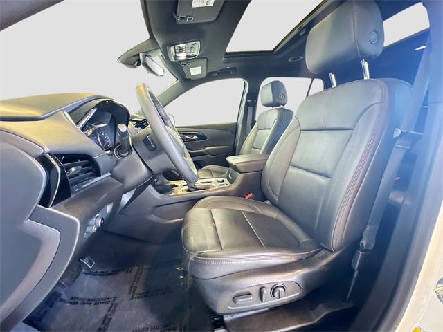 Used 2023 Chevrolet Traverse RS image 21