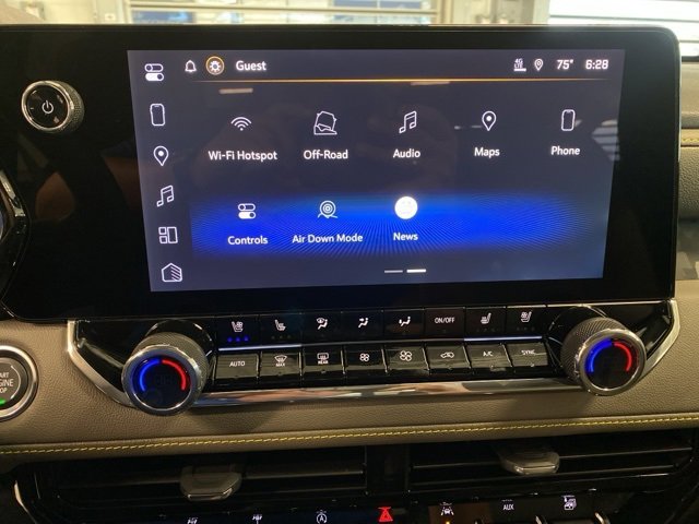 New 2026 Chevrolet Colorado ZR2 w/ Technology Package image 18